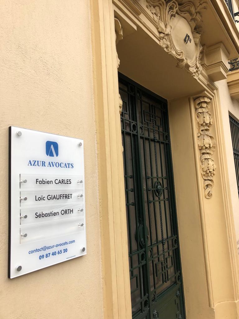 Entrée du cabinet Azur Avocats, 8 rue du Docteur Albert Balestre à Nice